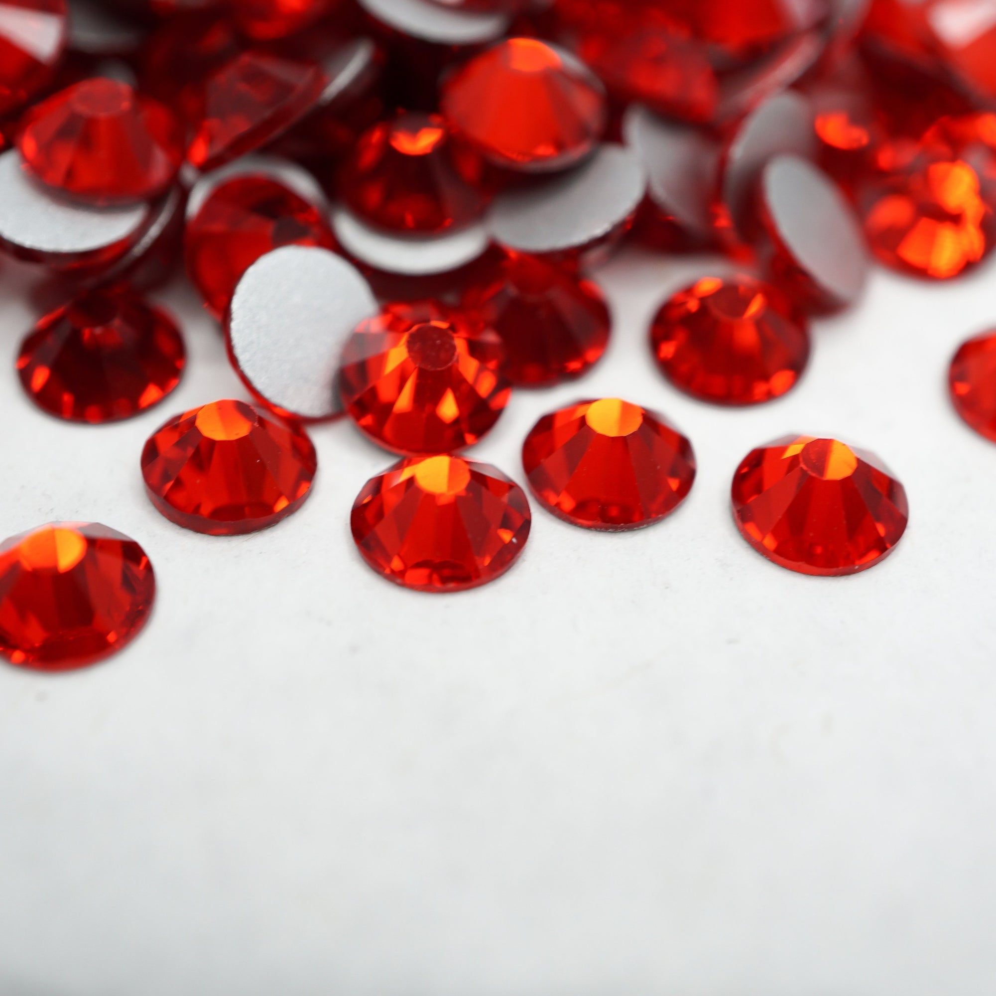 Lt. Siam HQ glass Rhinestones flatback #028