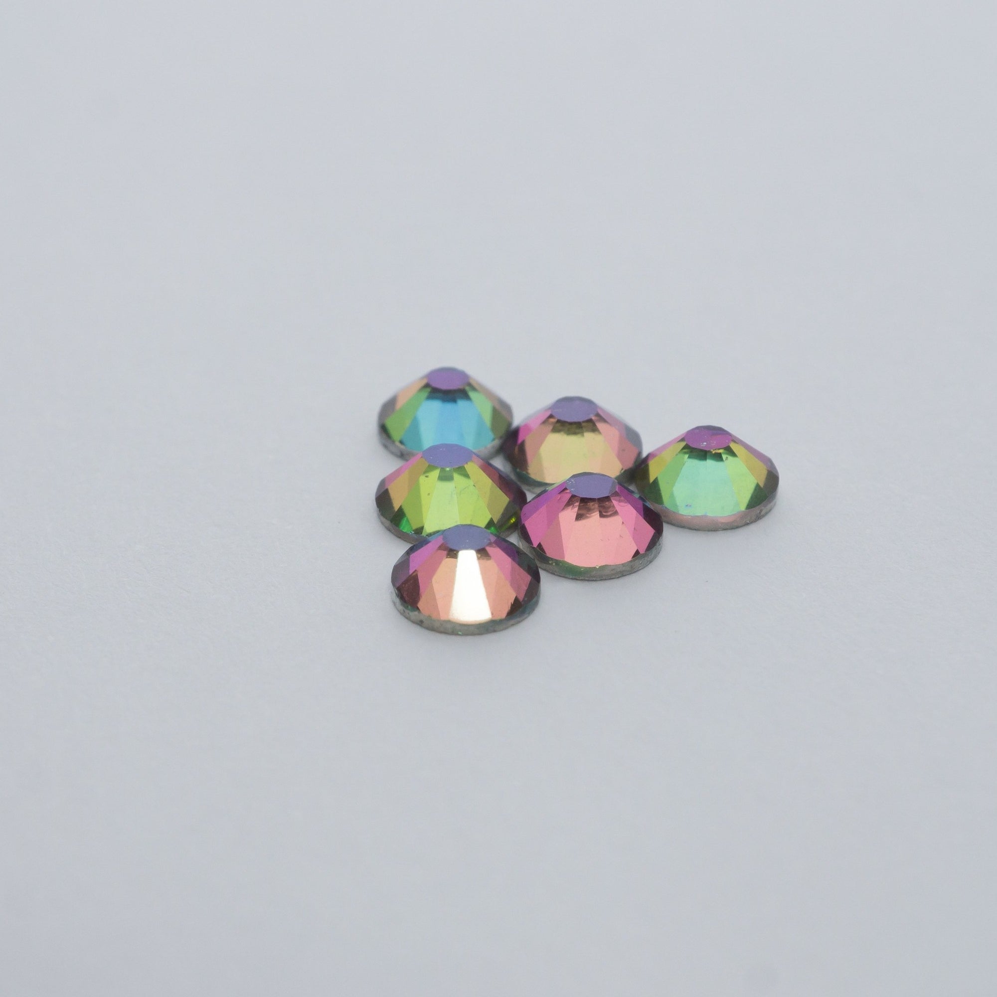 Green Flame Rhinestones - HQ glass flatback #057