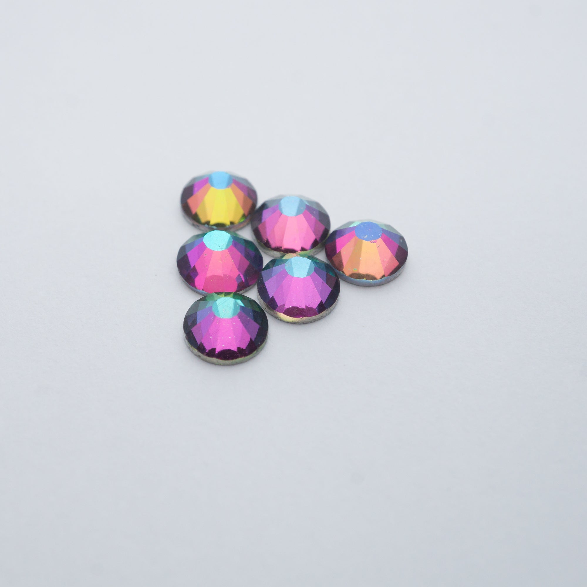 Green Flame Rhinestones - HQ glass flatback #057