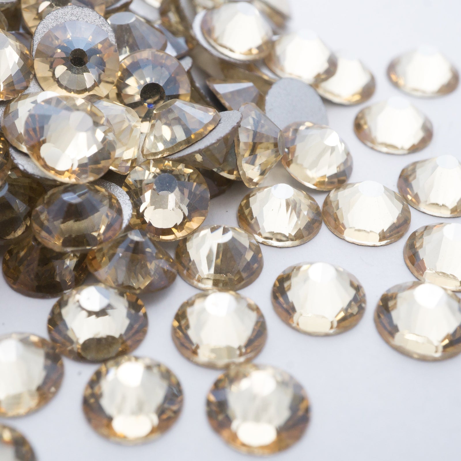 Golden Shadow Rhinestones - HQ glass flatback #061