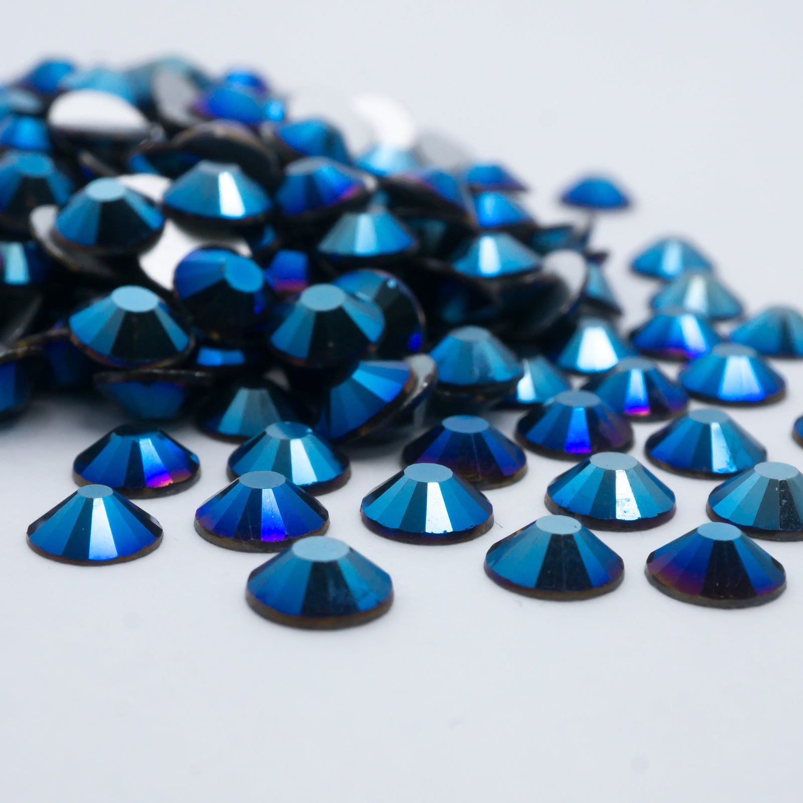 Metallic Blue Rhinestones - HQ glass flatback #065