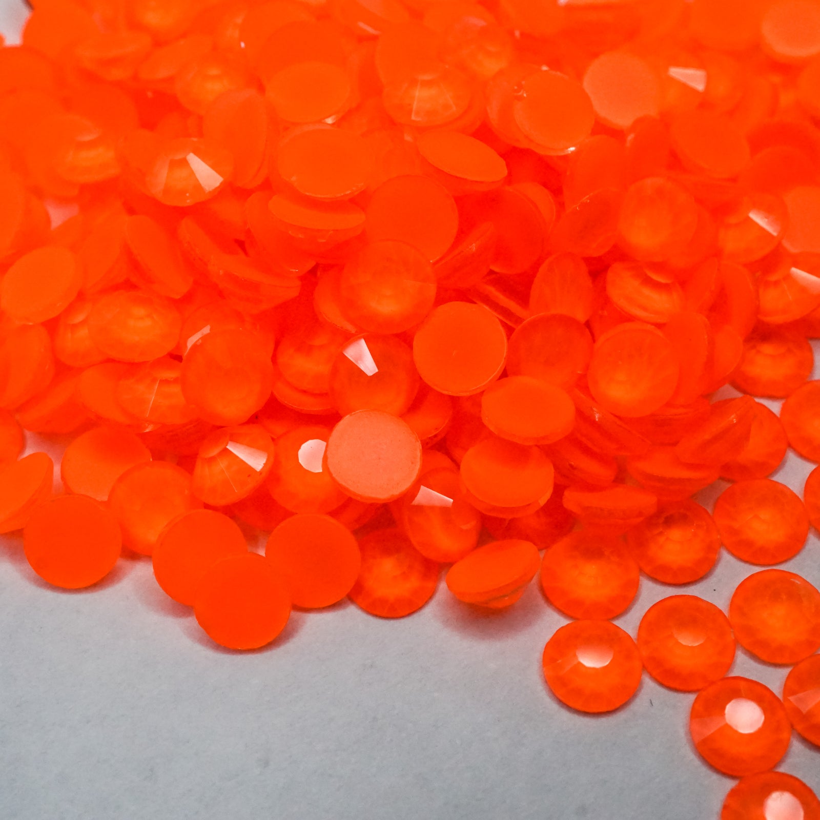 Neon Red Rhinestones - HQ glass flatback #075