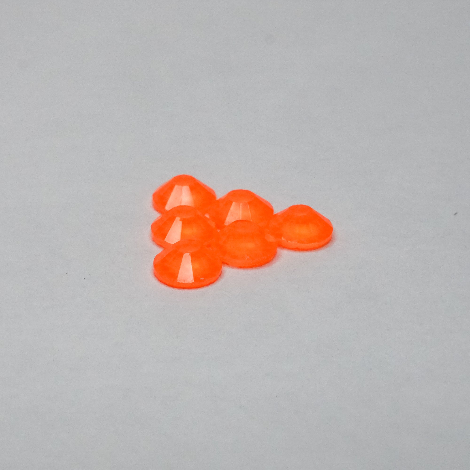 Neon Red Rhinestones - HQ glass flatback #075