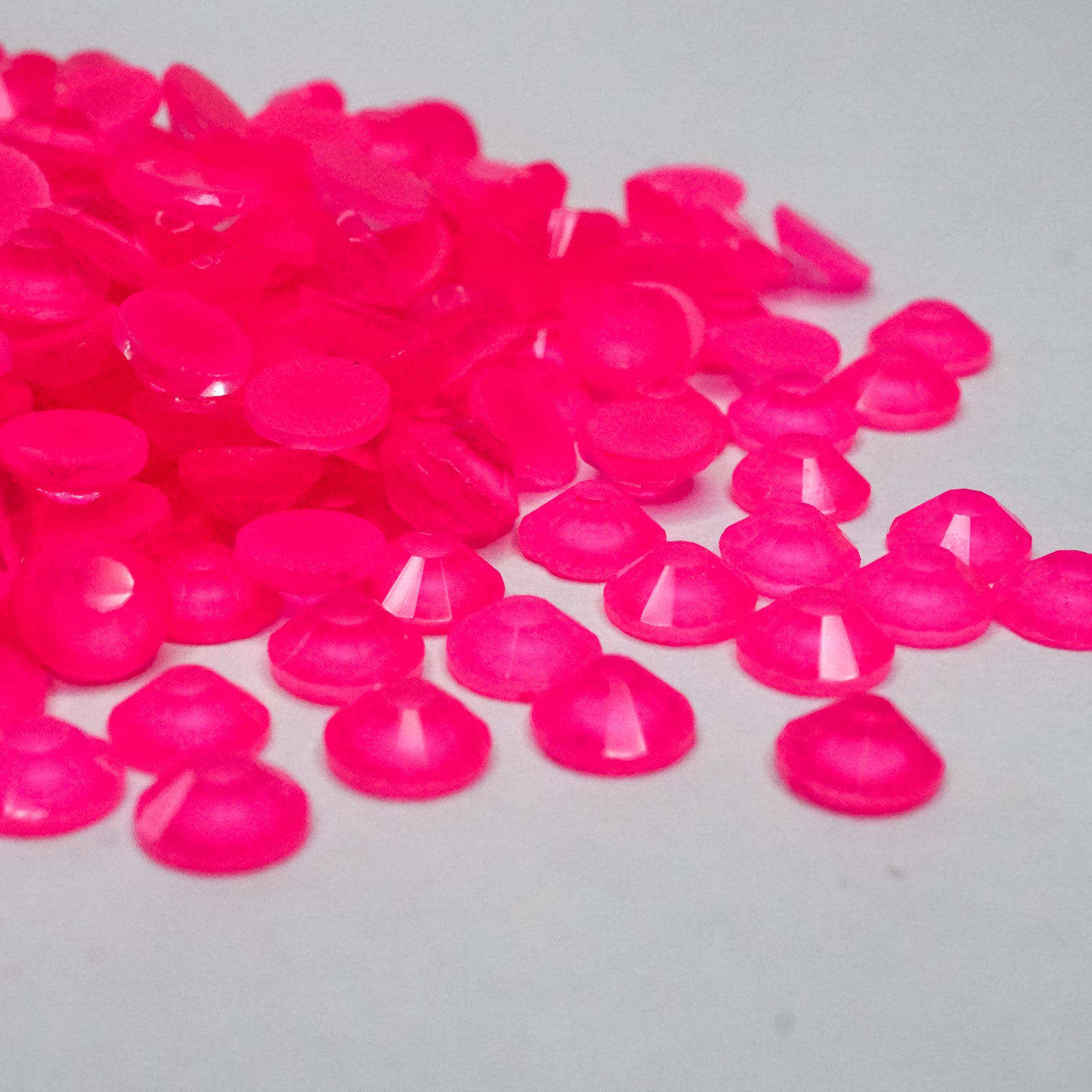 Neon Pink Rhinestones - HQ glass flatback #076