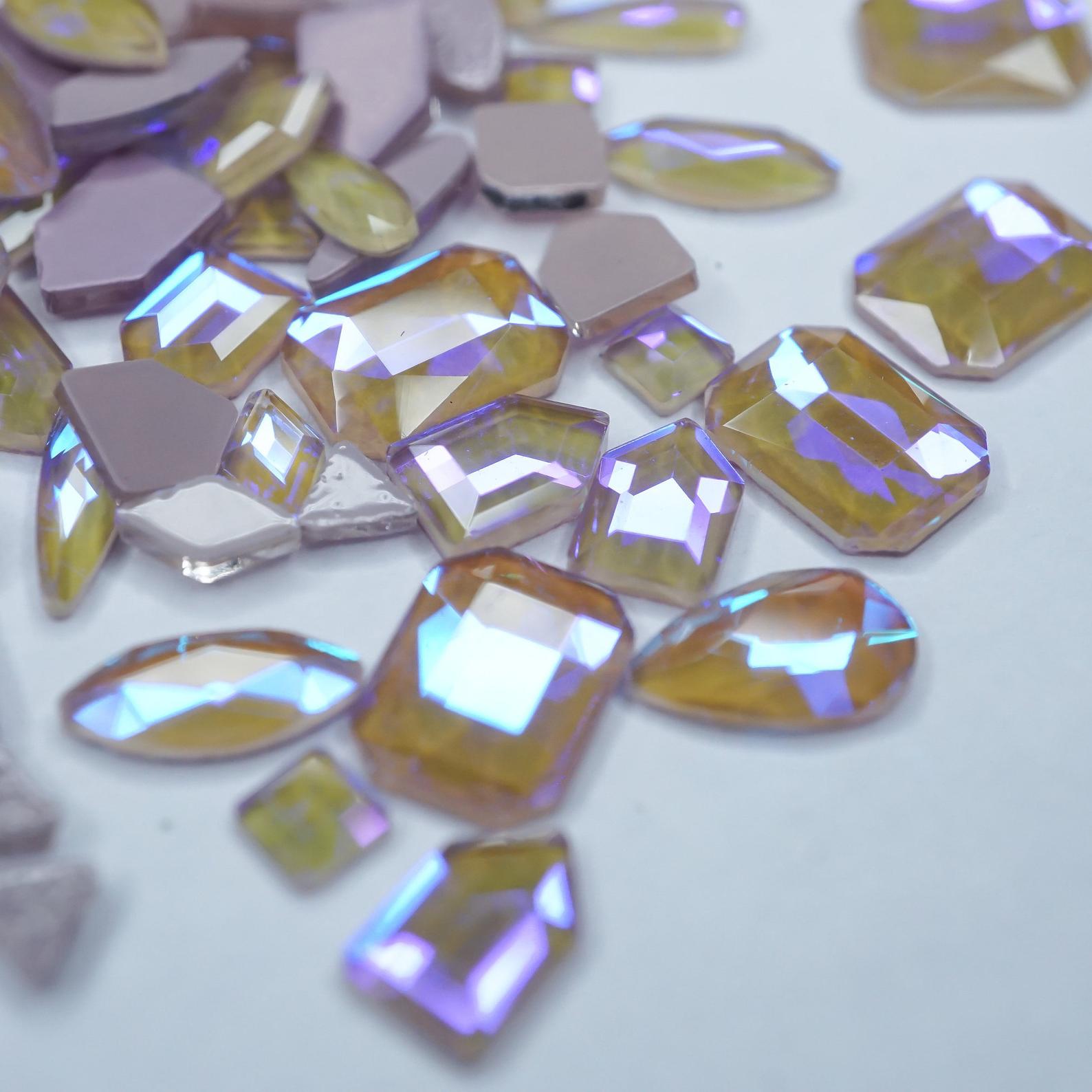 Lavanda- 100 Mix shapes - Nail art- Rhinestones - GLASS- flat back
