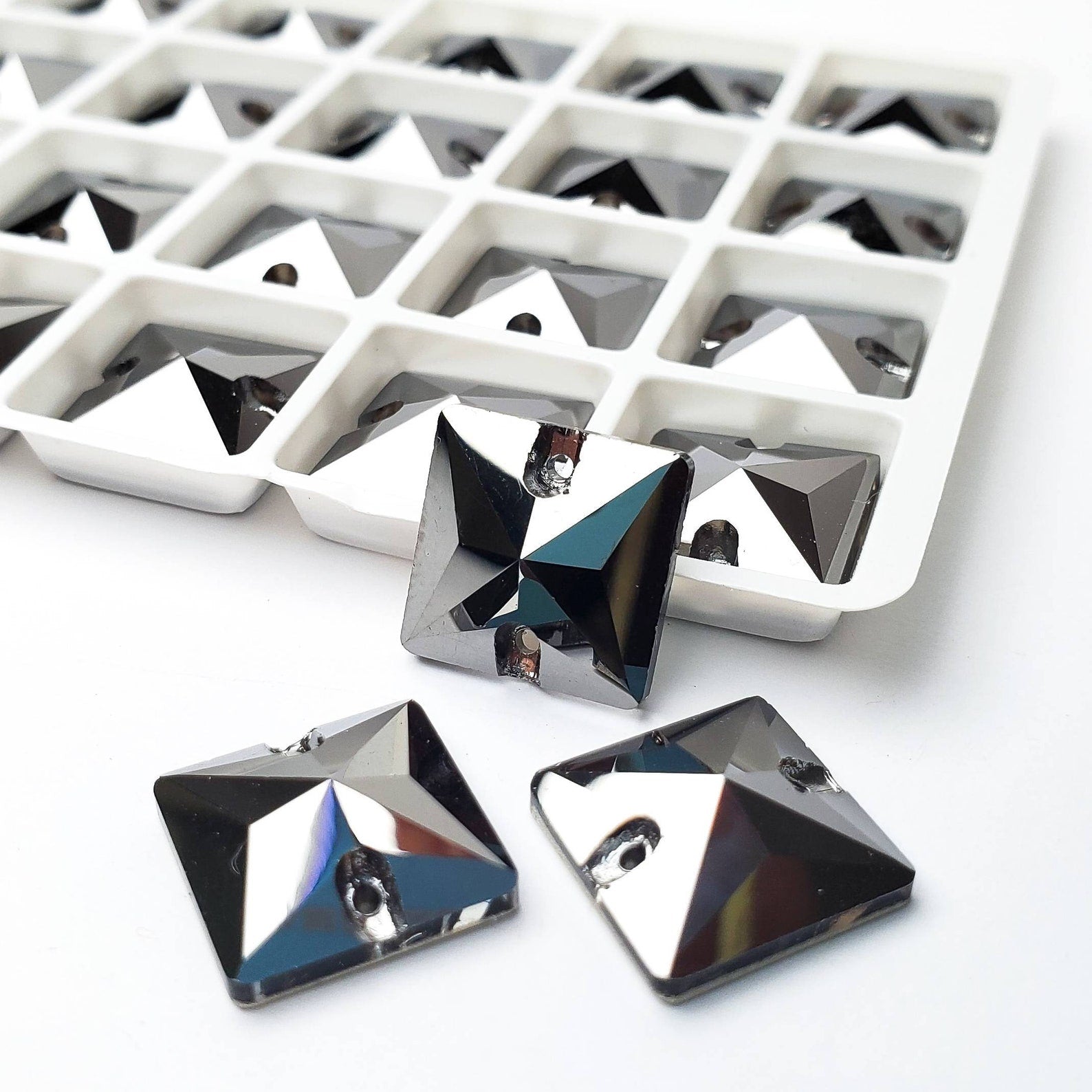 SILVER - SQUARE High Quality Glass Sew-on Rhinestones