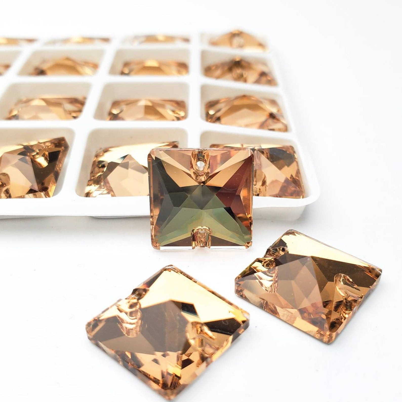 LT SKOKE TOPAZ - SQUARE High Quality Glass Sew-on Rhinestones