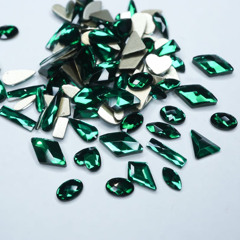 Emerald - 100 Mix shapes - Nail art- Rhinestones - GLASS- flat back