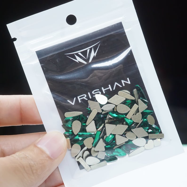 Emerald - 100 Mix shapes - Nail art- Rhinestones - GLASS- flat back