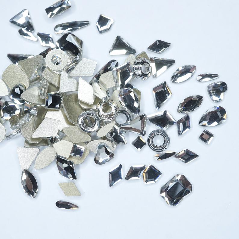 Crystal clear - 100 Mix shapes - Nail art- Rhinestones - GLASS- flat back