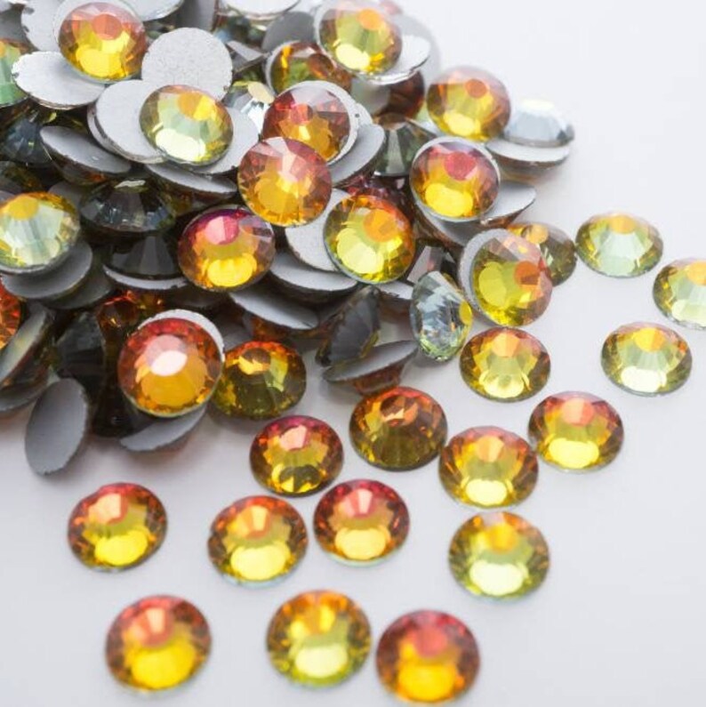 Multi-Size Red flame Rhinestones - GLASS- flat back #059