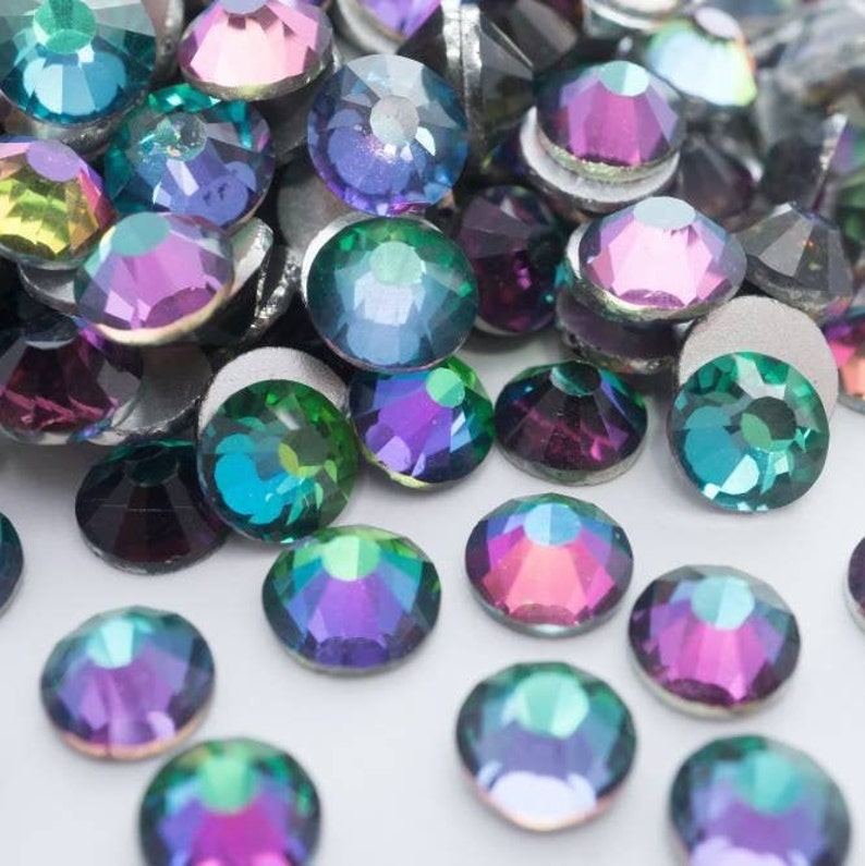 Multi-Size Green flame Rhinestones - GLASS- flat back #057