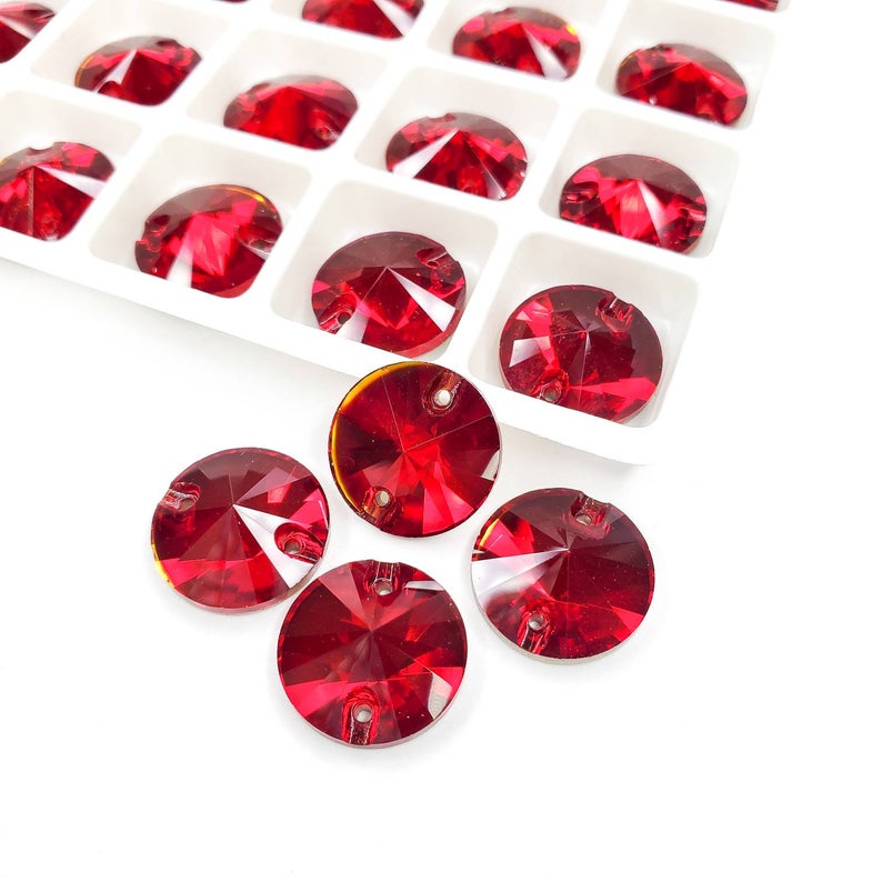 Light Siam - RIVOLI Sew On Glass Rhinestone