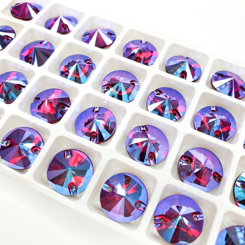 Light Siam AB - RIVOLI Sew On Glass Rhinestone