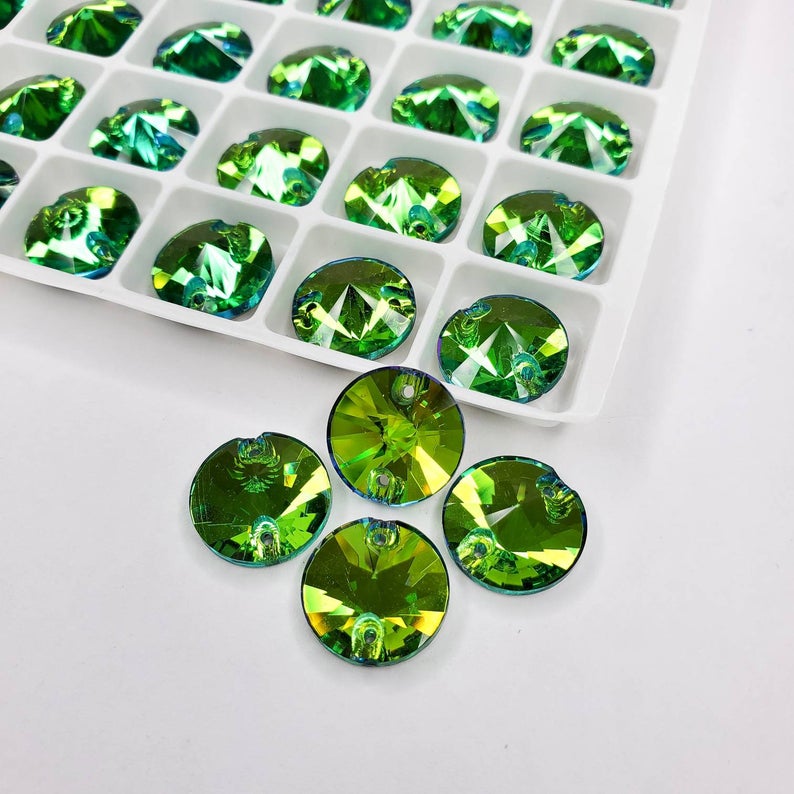 Sphinx - RIVOLI Sew On Glass Rhinestone