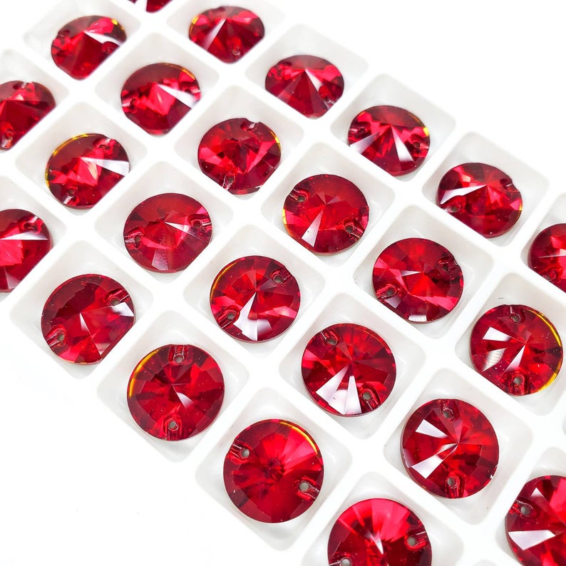 Light Siam - RIVOLI Sew On Glass Rhinestone